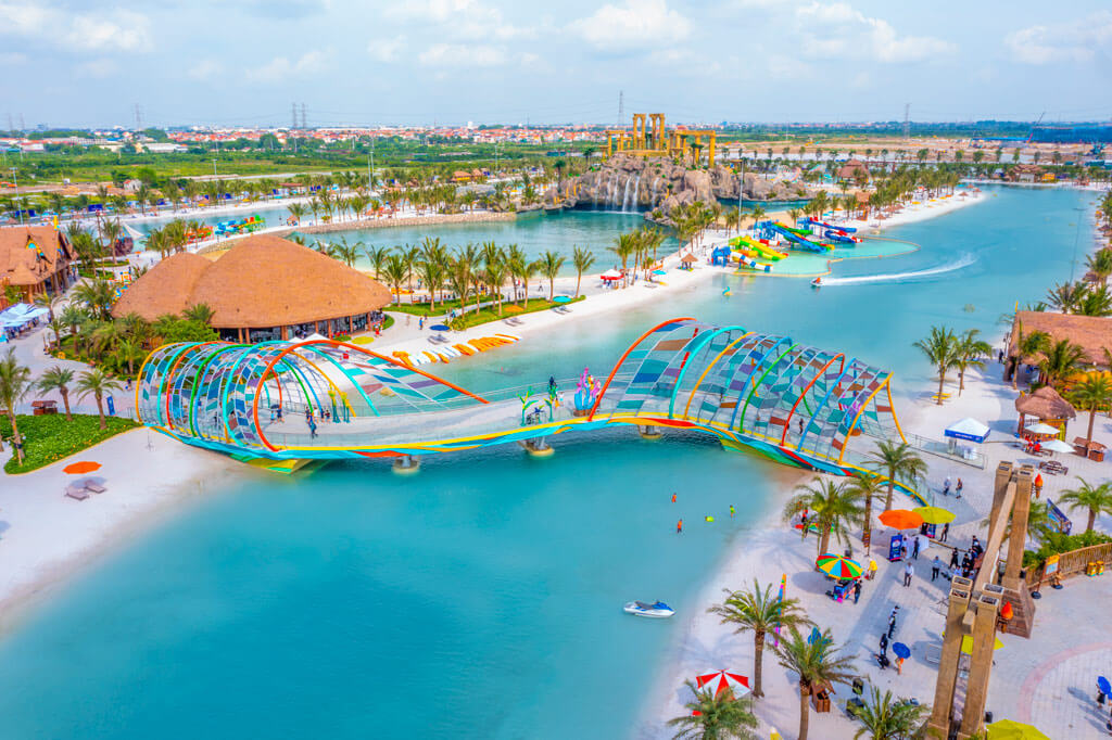 Tổ hợp vui chơi tại VinWonders Wave Park & Water Park